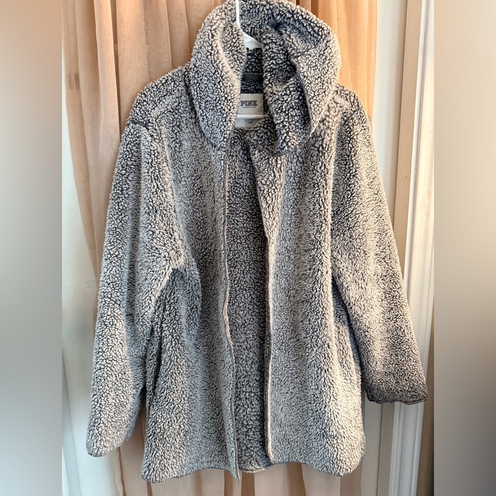Victoria’s Secret PINK comfy sherpa gray cardigan with hood size M/L